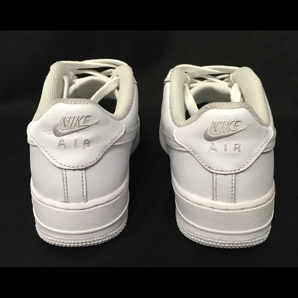 Nike Air Force 1 LE - Picture 4 of 12